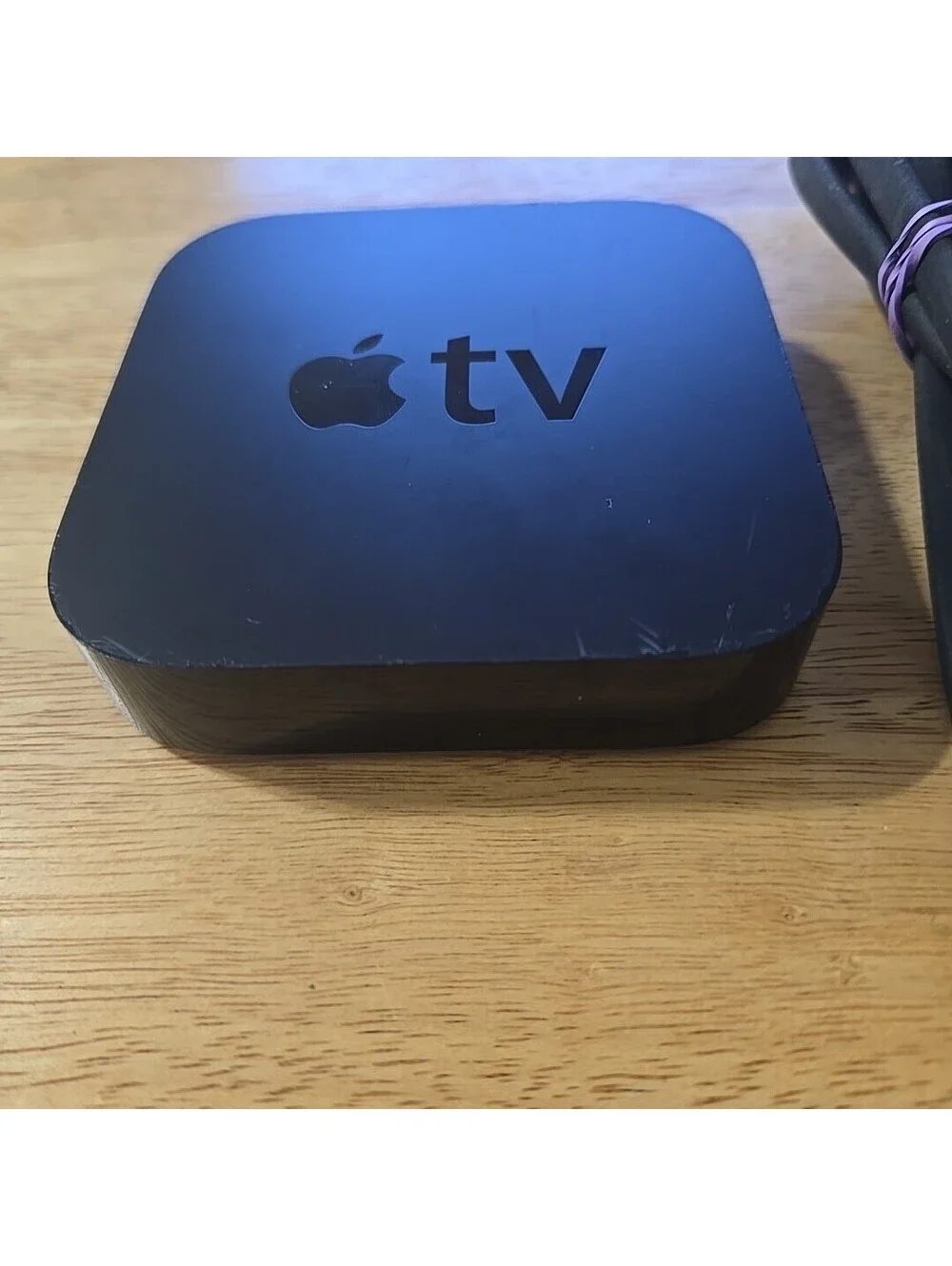 Apple TV (3rd Generation) 8GB Digital HD Media Streamer - Black